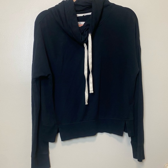 UGG Women’s Cowl Neck Sweatshirt. Black. Size Medium. - Picture 3 of 6